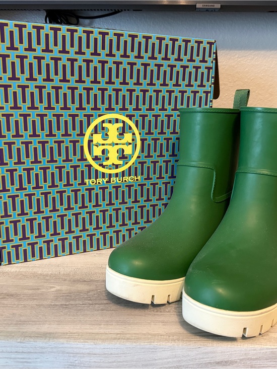 Tory Burch Shoes - Tory Burch Emerald Green Rubber Ankle Rain Boots with White Soles